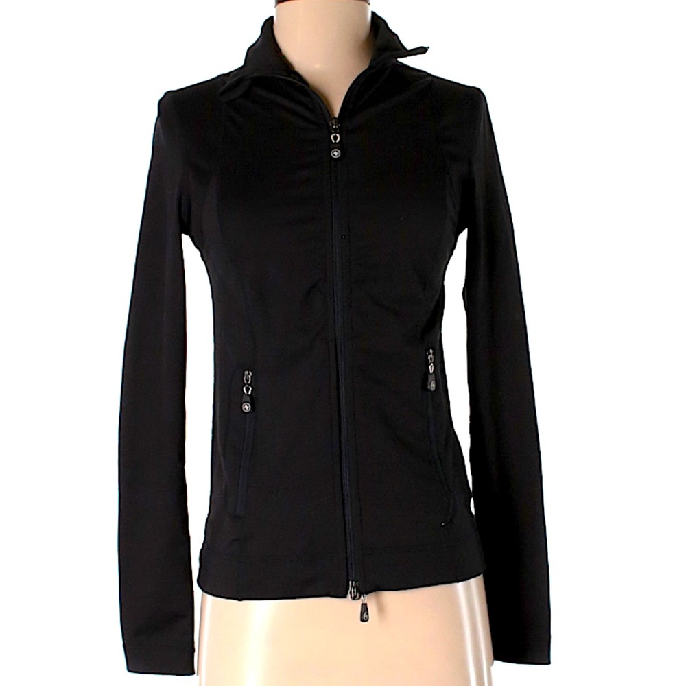 Adrienne Vitadini sports jacket. Very flattering!